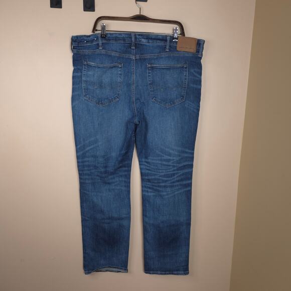 American Eagle Airflex+ Medium Wash Original Straight Jeans Size 40x32 - Picture 5 of 10